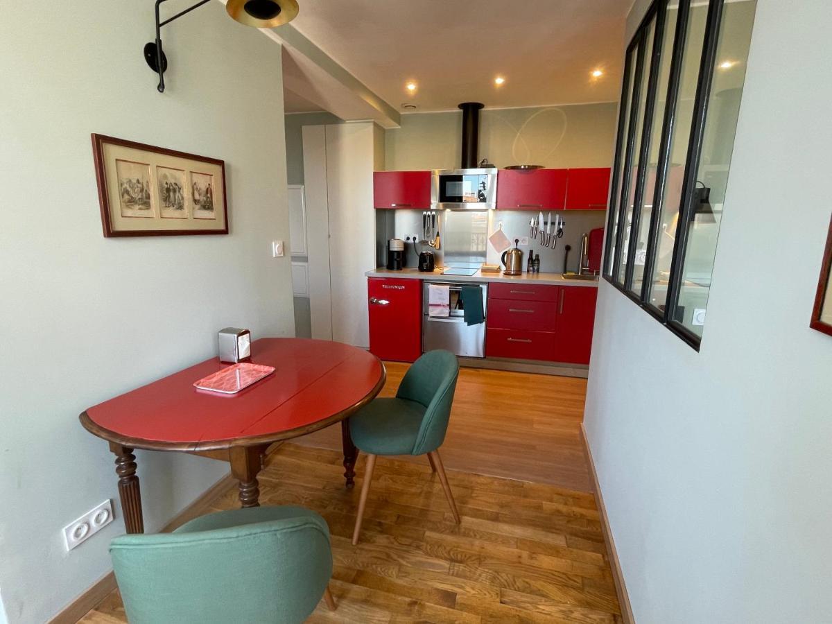 Appartement Mignon Calme Douillet Ascenseur Clim Etage Eleve Proche Parking Et Toutes Commodites Au Coeur Du Toulon Historique Eksteriør bilde