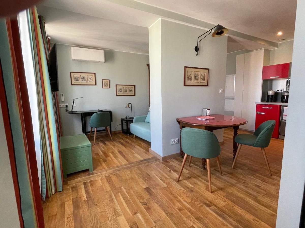Appartement Mignon Calme Douillet Ascenseur Clim Etage Eleve Proche Parking Et Toutes Commodites Au Coeur Du Toulon Historique Eksteriør bilde