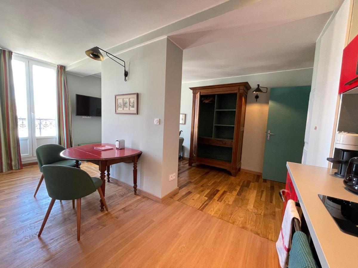 Appartement Mignon Calme Douillet Ascenseur Clim Etage Eleve Proche Parking Et Toutes Commodites Au Coeur Du Toulon Historique Eksteriør bilde