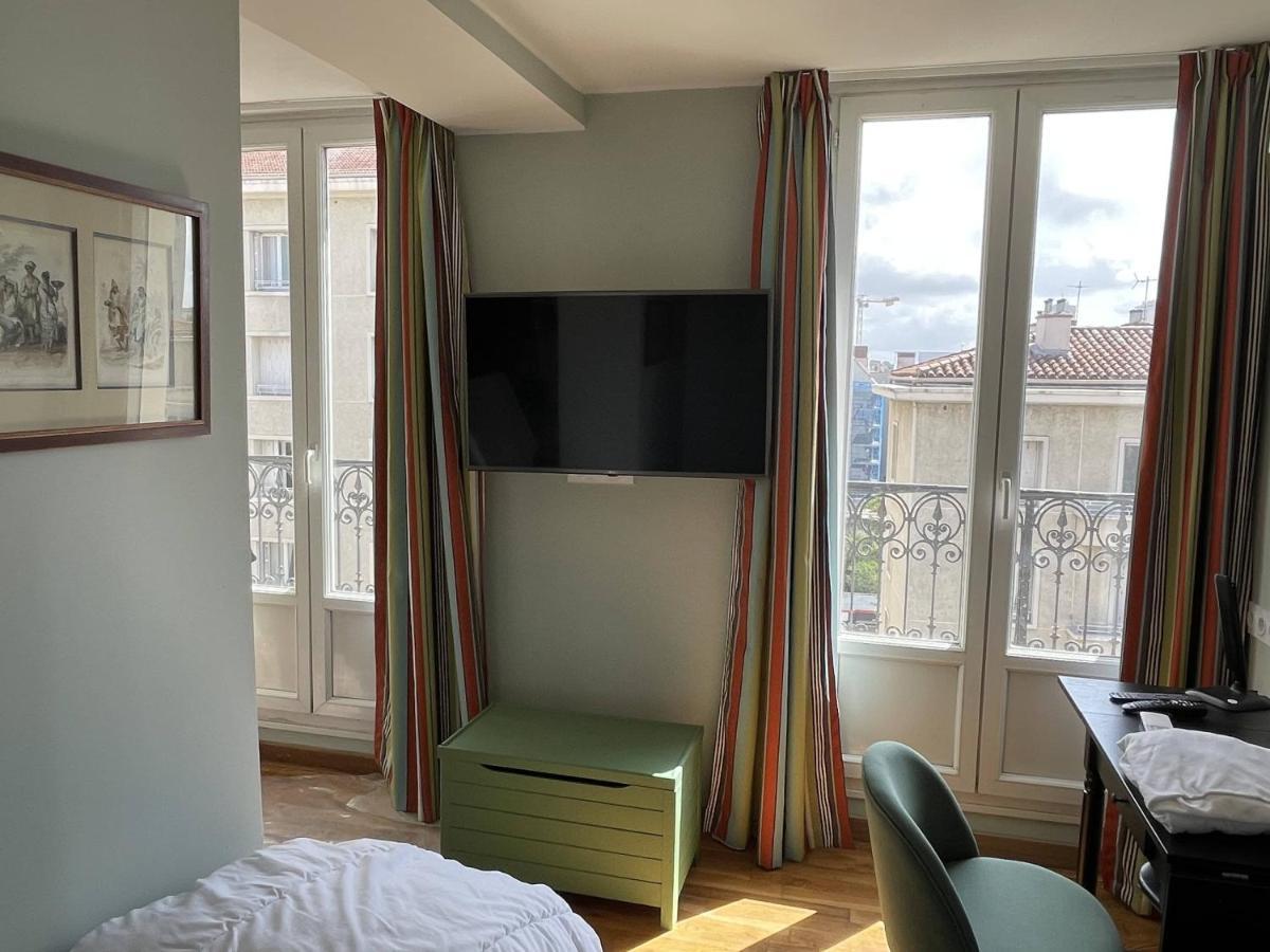 Appartement Mignon Calme Douillet Ascenseur Clim Etage Eleve Proche Parking Et Toutes Commodites Au Coeur Du Toulon Historique Eksteriør bilde