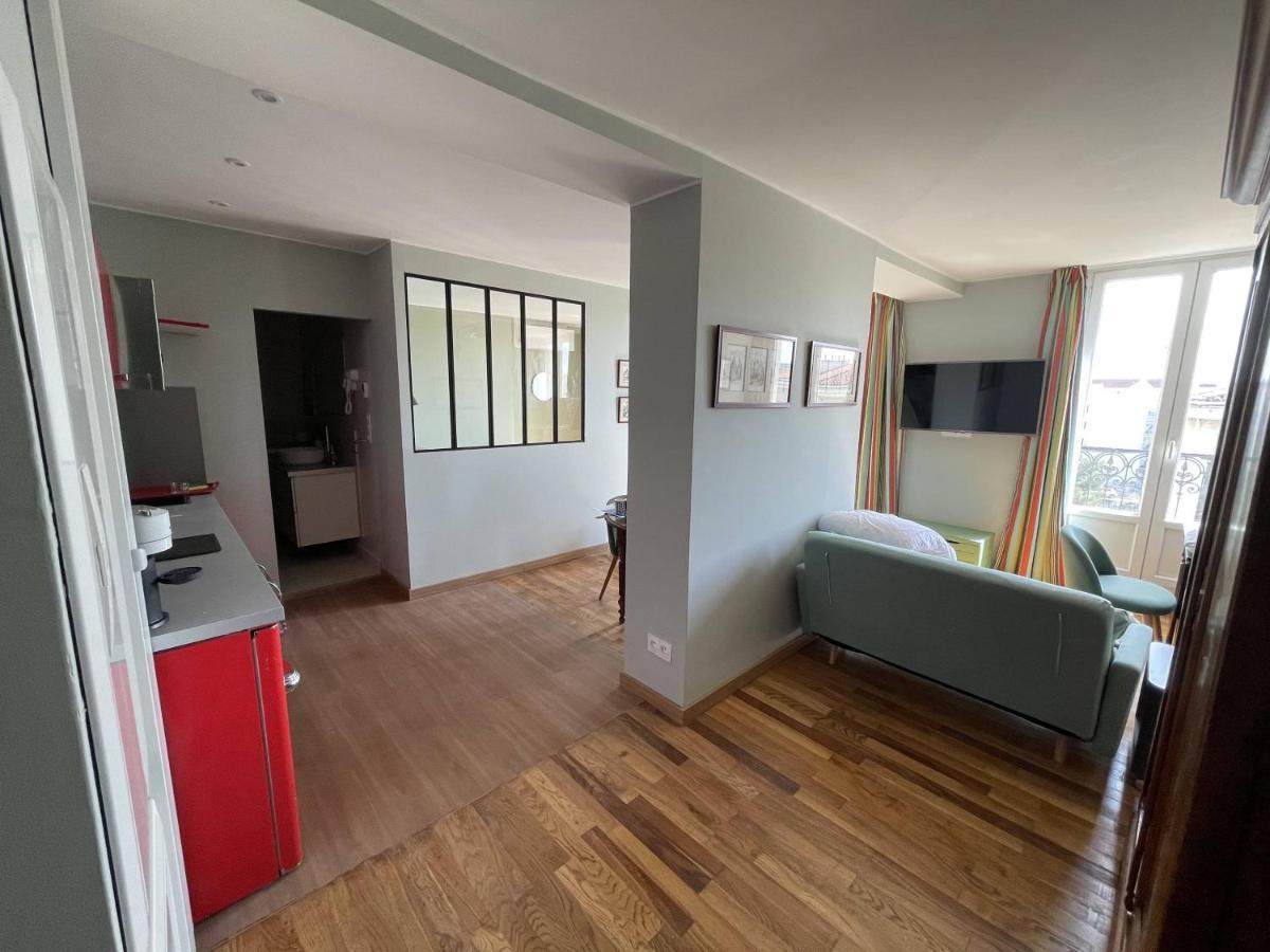 Appartement Mignon Calme Douillet Ascenseur Clim Etage Eleve Proche Parking Et Toutes Commodites Au Coeur Du Toulon Historique Eksteriør bilde