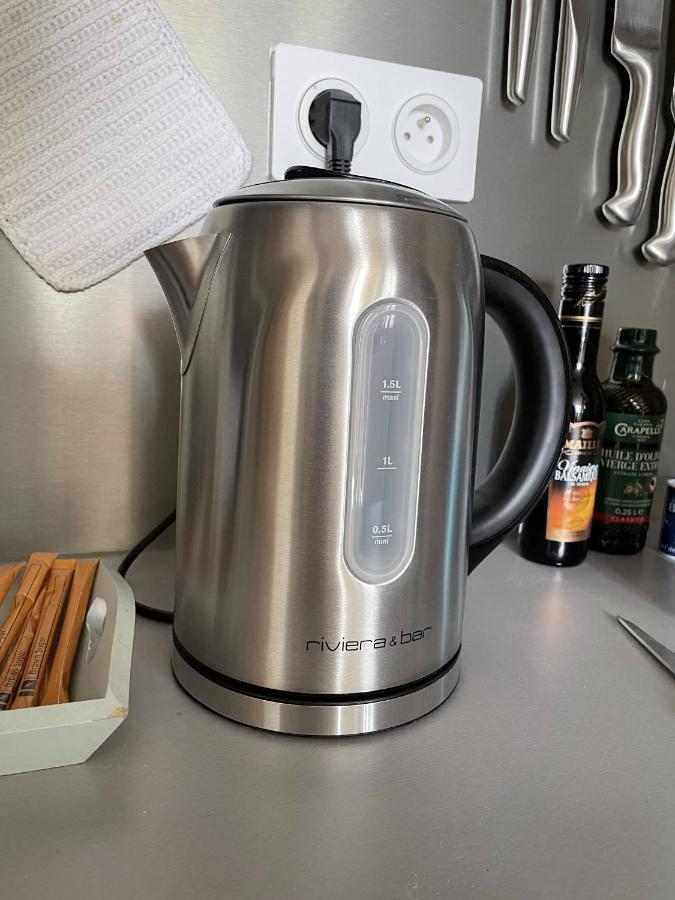 Appartement Mignon Calme Douillet Ascenseur Clim Etage Eleve Proche Parking Et Toutes Commodites Au Coeur Du Toulon Historique Eksteriør bilde