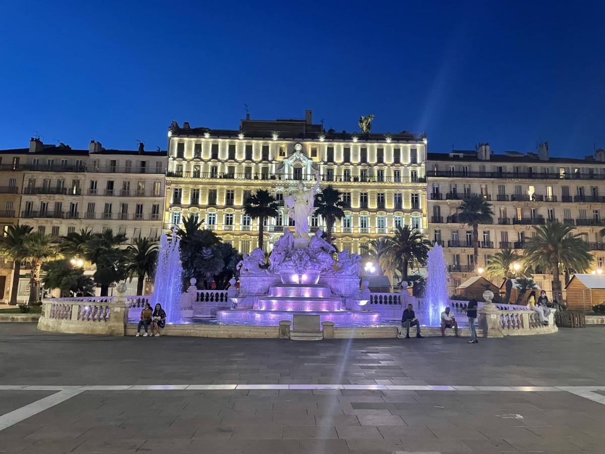 Appartement Mignon Calme Douillet Ascenseur Clim Etage Eleve Proche Parking Et Toutes Commodites Au Coeur Du Toulon Historique Eksteriør bilde