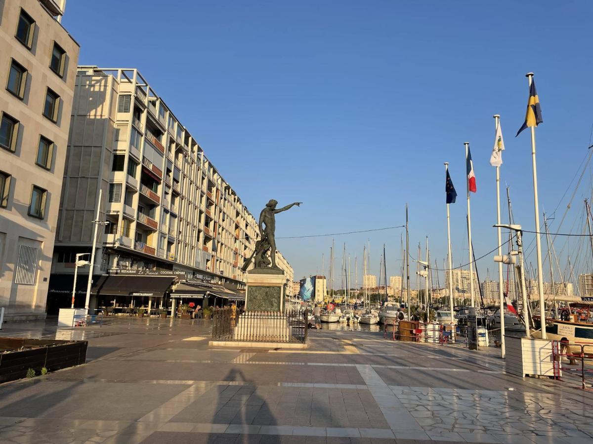 Appartement Mignon Calme Douillet Ascenseur Clim Etage Eleve Proche Parking Et Toutes Commodites Au Coeur Du Toulon Historique Eksteriør bilde
