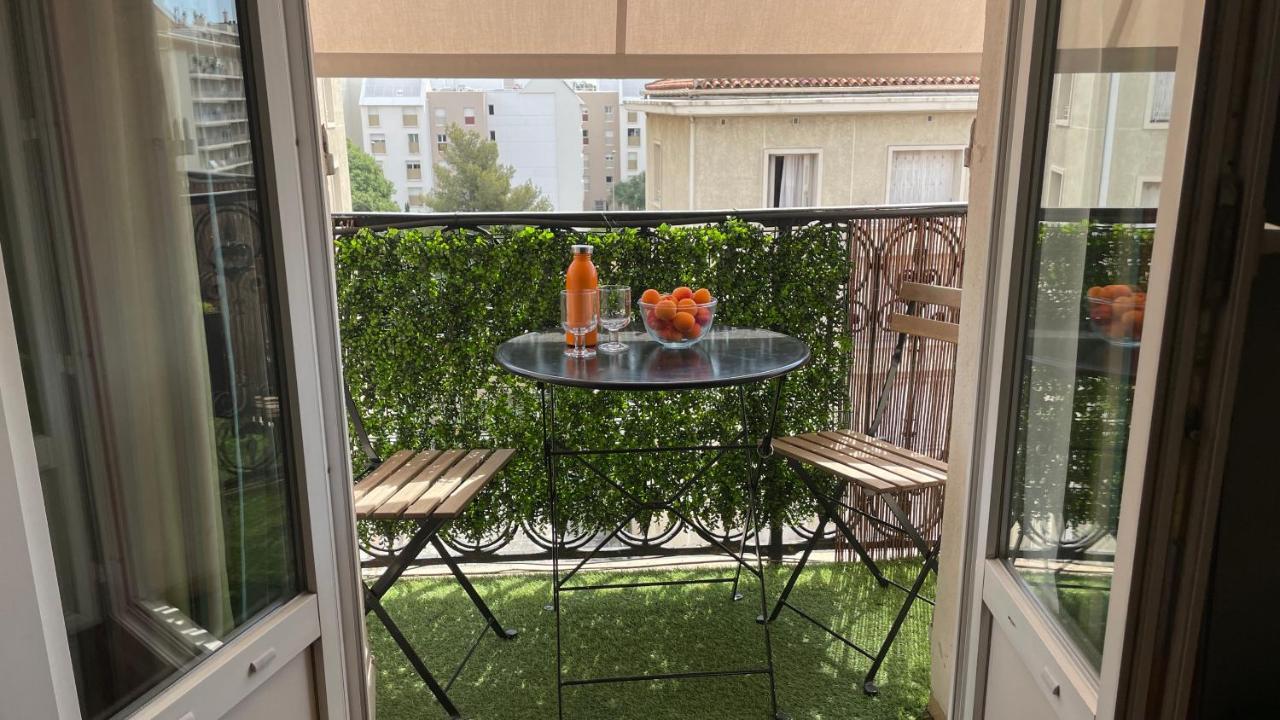 Appartement Mignon Calme Douillet Ascenseur Clim Etage Eleve Proche Parking Et Toutes Commodites Au Coeur Du Toulon Historique Eksteriør bilde