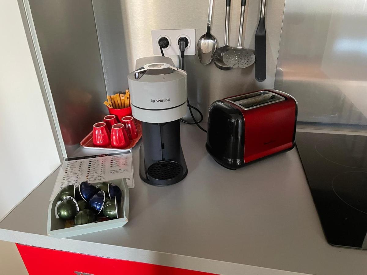 Appartement Mignon Calme Douillet Ascenseur Clim Etage Eleve Proche Parking Et Toutes Commodites Au Coeur Du Toulon Historique Eksteriør bilde