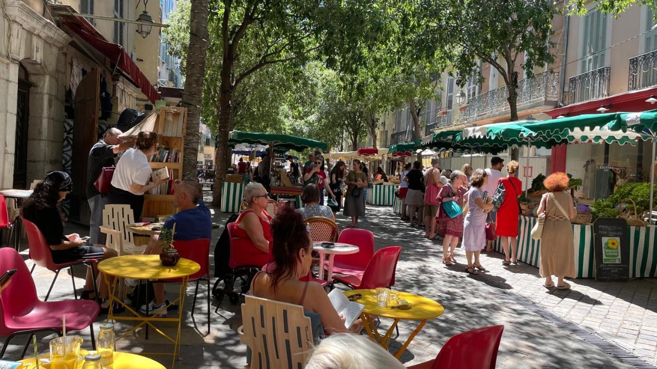 Appartement Mignon Calme Douillet Ascenseur Clim Etage Eleve Proche Parking Et Toutes Commodites Au Coeur Du Toulon Historique Eksteriør bilde